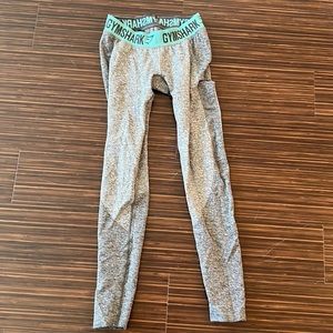 Gym shark grey and blue mid rise leggings